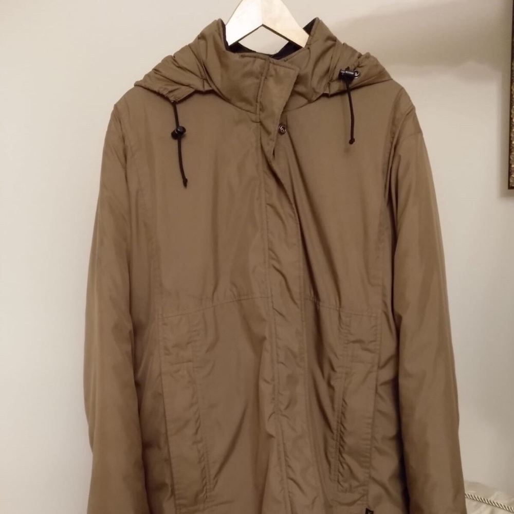 Kanuk beige winter coat